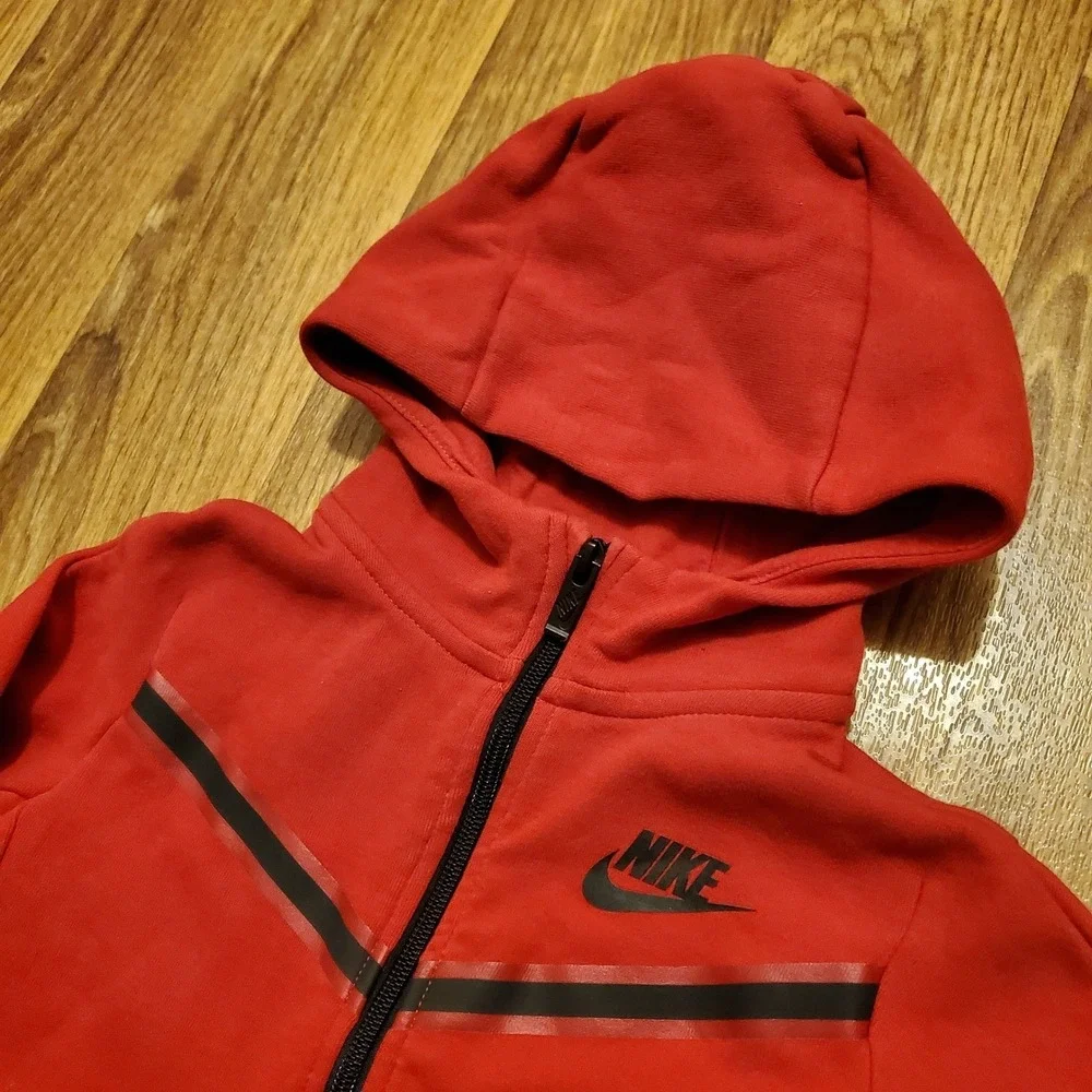 Nike Sportswear Tech Fleece Hoodie Jacket Kids 6 Red Windrunner Full‎ Zip